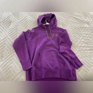 Under Armour Hoodie (size M)